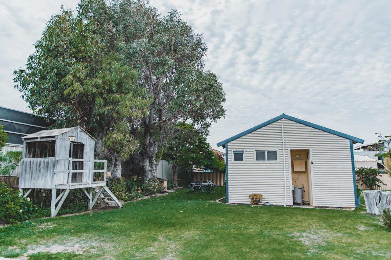 Dongara Hotel Motel Exteriör bild