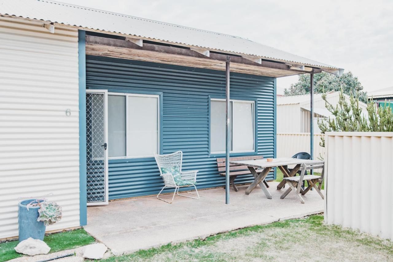 Dongara Hotel Motel Exteriör bild