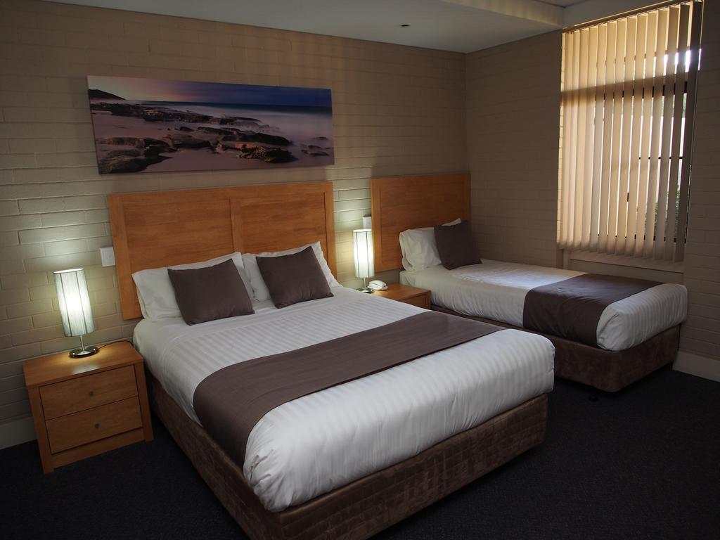 Dongara Hotel Motel Exteriör bild