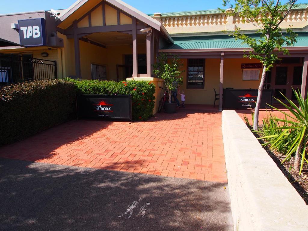 Dongara Hotel Motel Exteriör bild